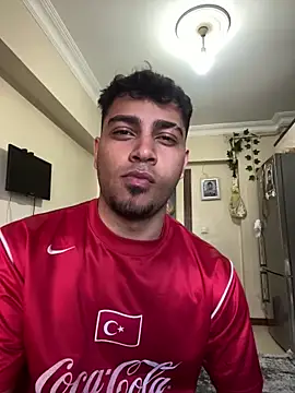 Snapshot of astoperaa chatting on November 8, 9:09 am astoperaa online show from November 8, 9:09 am