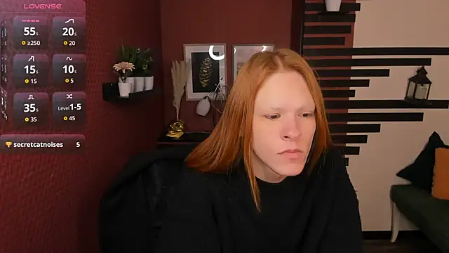 ChloeValentinee online show from November 4, 12:15 pm