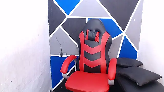 Snapshot of DEIV2_ chatting on October 8, 1:47 am DEIV2 online show from October 8, 1:47 am