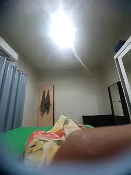 douglasdesouza22 online show from September 23, 7:44 am