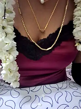 jasminetaml online show from October 10, 7:35 pm