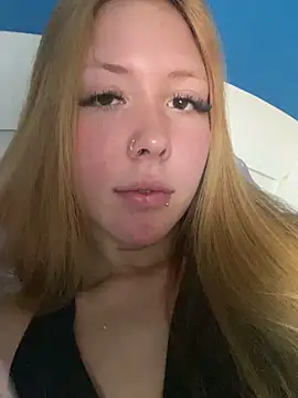 Snapshot of Ayla_wiens chatting on September 20, 3:02 pm Ayla wiens online show from September 20, 3:02 pm