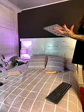 Camila Nyx online show from December 1, 2:33 pm