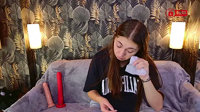 Charming LIA online show from October 24, 7:49 am