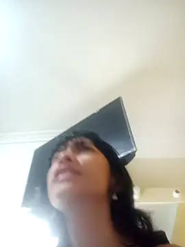 xoxo milk online show from October 7, 4:48 pm