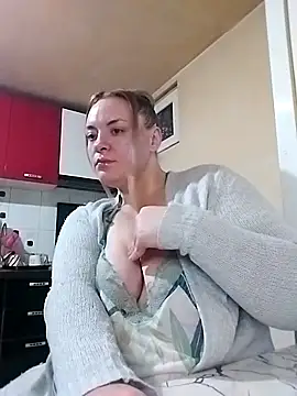 Snapshot of Mommygetnaughty chatting on November 26, 10:33 pm Mommygetnaughty online show from November 26, 10:33 pm