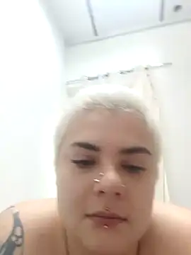 Snapshot of graff_venas chatting on September 21, 10:06 am graff venas online show from September 21, 10:06 am