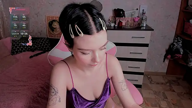 margopink online show from November 12, 3:45 pm