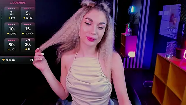 Alice Cutieee online show from October 5, 3:43 pm