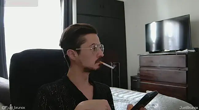 JustBrunox online show from March 19, 8:11 pm