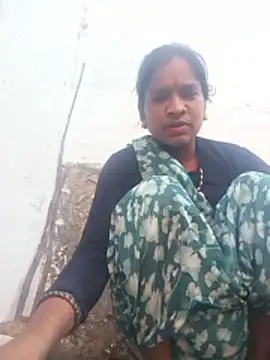 Snapshot of Cuty_prathna chatting on December 16, 2:27 am Cuty prathna online show from December 16, 2:27 am