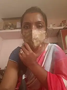 Snapshot of Tamil_Swathi chatting on February 10, 11:47 am Tamil Swathi online show from February 10, 11:47 am