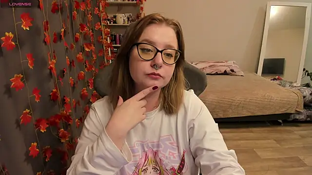 LovelyGirlLisa online show from October 10, 2:38 pm