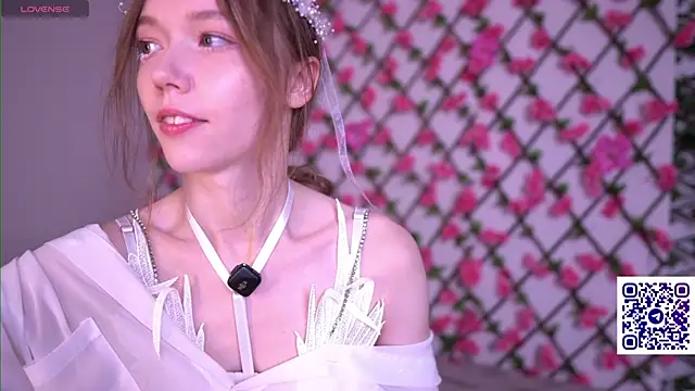 Polly Meowww online show from September 26, 8:13 pm