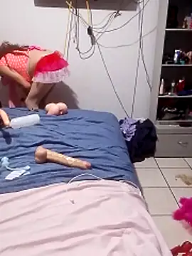 transreyna online show from April 2, 1:36 am