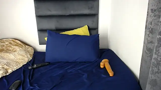 Juiceybileh online show from October 18, 8:31 pm