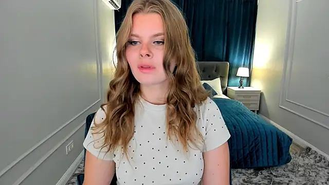 WildeDesiree online show from October 2, 12:34 pm