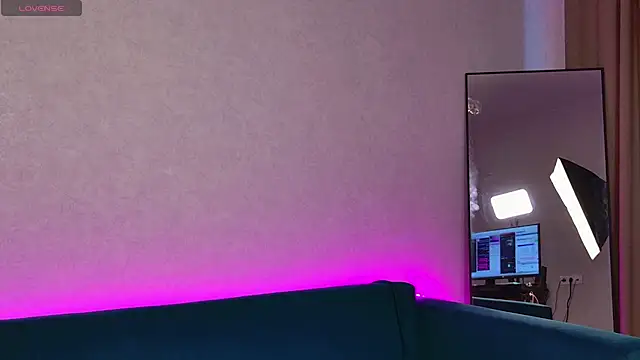 EllaCanny online show from April 9, 6:41 am