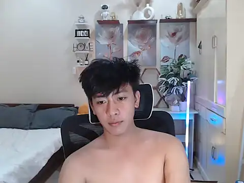 Snapshot of niel_cumshow chatting on November 20, 6:18 pm niel cumshow online show from November 20, 6:18 pm