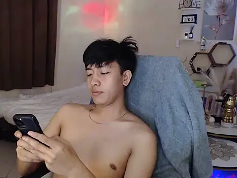 Snapshot of niel_cumshow chatting on December 16, 7:02 am niel cumshow online show from December 16, 7:02 am