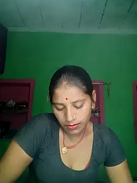 Hot bhomihh4 online show from October 4, 8:29 pm