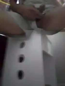 ManChillBigCockVN online show from November 18, 8:52 am