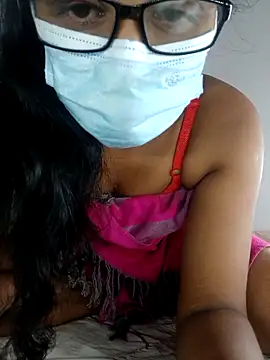 Snapshot of sexybolegirl chatting on October 4, 5:11 pm sexybolegirl online show from October 4, 5:11 pm