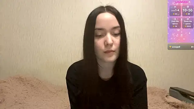 VividSienna online show from November 14, 3:00 pm