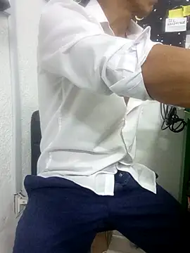 HungHangup online show from October 14, 11:27 pm