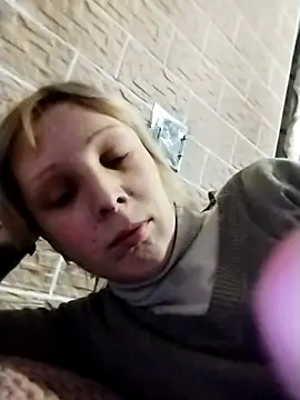 Ponka2011 online show from December 15, 6:28 am