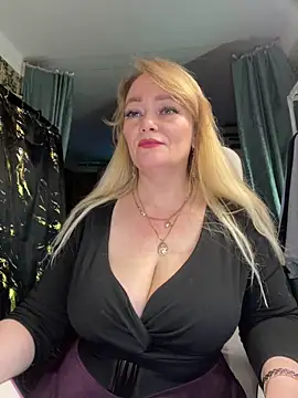 Sweet-blonde online show from March 30, 7:15 pm