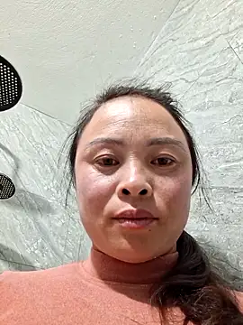 xuxulovezz online show from November 25, 1:00 pm