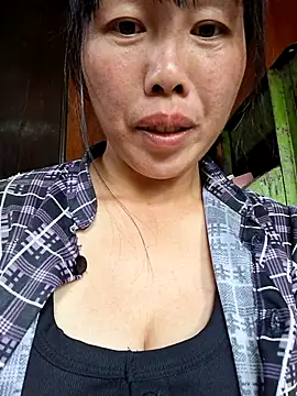 helenzz online show from October 23, 5:29 am