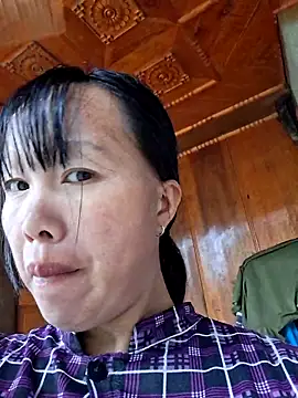 helenzz online show from November 4, 12:43 am