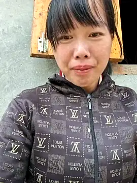 helenzz online show from November 7, 1:27 am