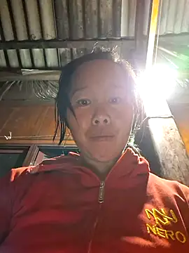 helenzz online show from November 16, 12:00 pm