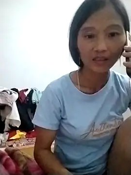 Snapshot of abigail-00 chatting on October 11, 11:53 am abigail-00 online show from October 11, 11:53 am