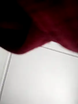 Snapshot of abigail-00 chatting on October 18, 12:35 am abigail-00 online show from October 18, 12:35 am