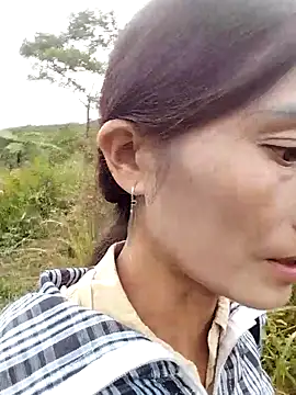 Snapshot of abigail-00 chatting on November 7, 12:32 am abigail-00 online show from November 7, 12:32 am