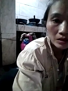 Snapshot of abigail-00 chatting on November 12, 11:10 am abigail-00 online show from November 12, 11:10 am