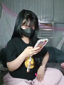 Helen-Tran online show from March 11, 2:06 am