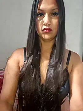 Snapshot of graziele00 chatting on February 5, 11:26 am graziele00 online show from February 5, 11:26 am