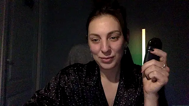 Myronell online show from November 18, 4:55 pm