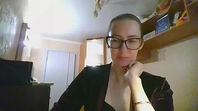 Snapshot of Norivann chatting on November 17, 10:21 am Norivann online show from November 17, 10:21 am