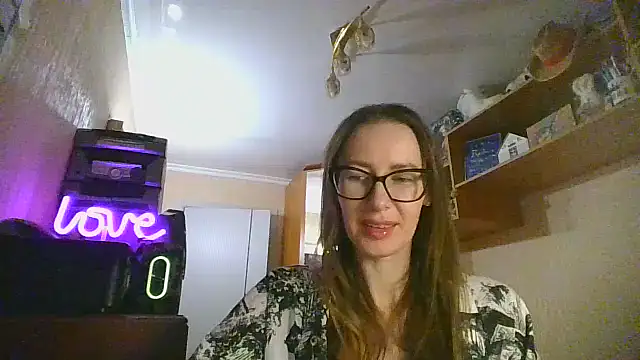 Snapshot of Norivann chatting on February 6, 4:54 pm Norivann online show from February 6, 4:54 pm