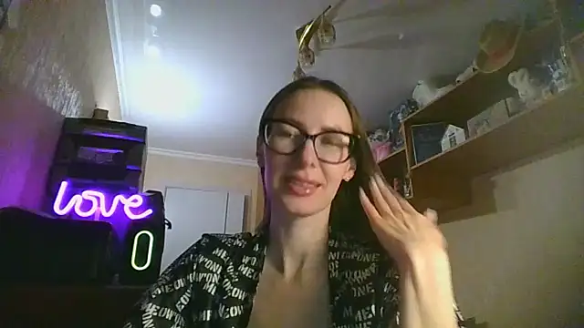 Snapshot of Norivann chatting on February 28, 7:37 pm Norivann online show from February 28, 7:37 pm
