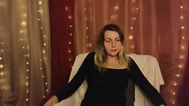 silvaraNoir online show from September 26, 4:11 pm
