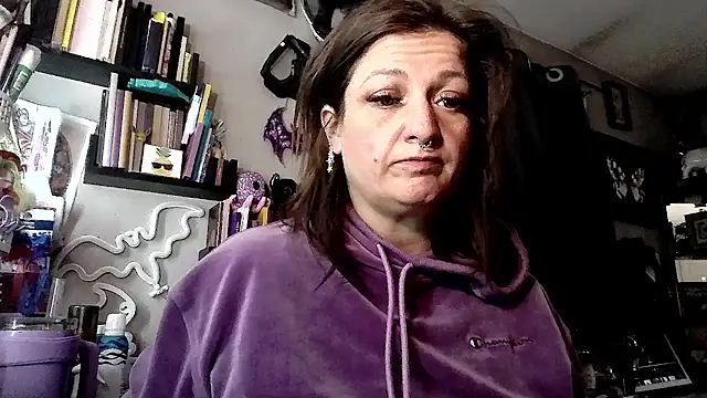 Snapshot of 88heygirlhey88 chatting on July 2, 11:49 am 88heygirlhey88 online show from July 2, 11:49 am