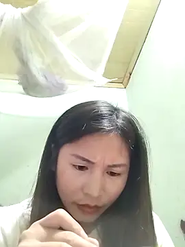 Snapshot of Mai4568 chatting on October 10, 12:26 pm Mai4568 online show from October 10, 12:26 pm