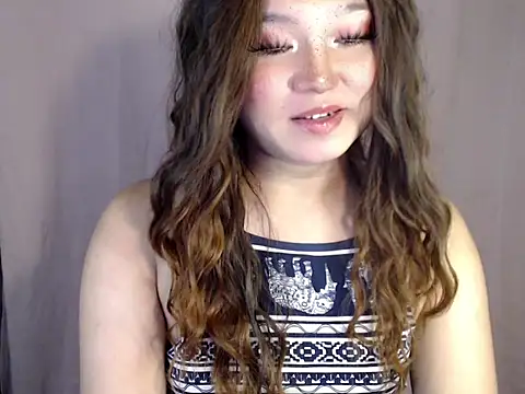 Snapshot of Eyes-on-me chatting on November 25, 5:46 pm Eyes-on-me online show from November 25, 5:46 pm